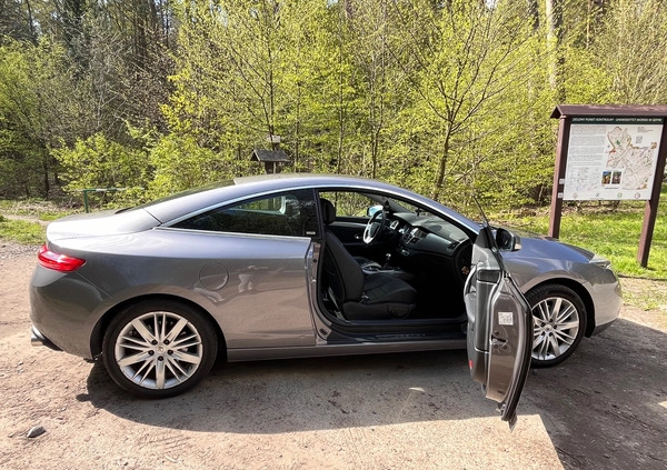 Renault Laguna cena 27500 przebieg: 248000, rok produkcji 2010 z Gdynia małe 277